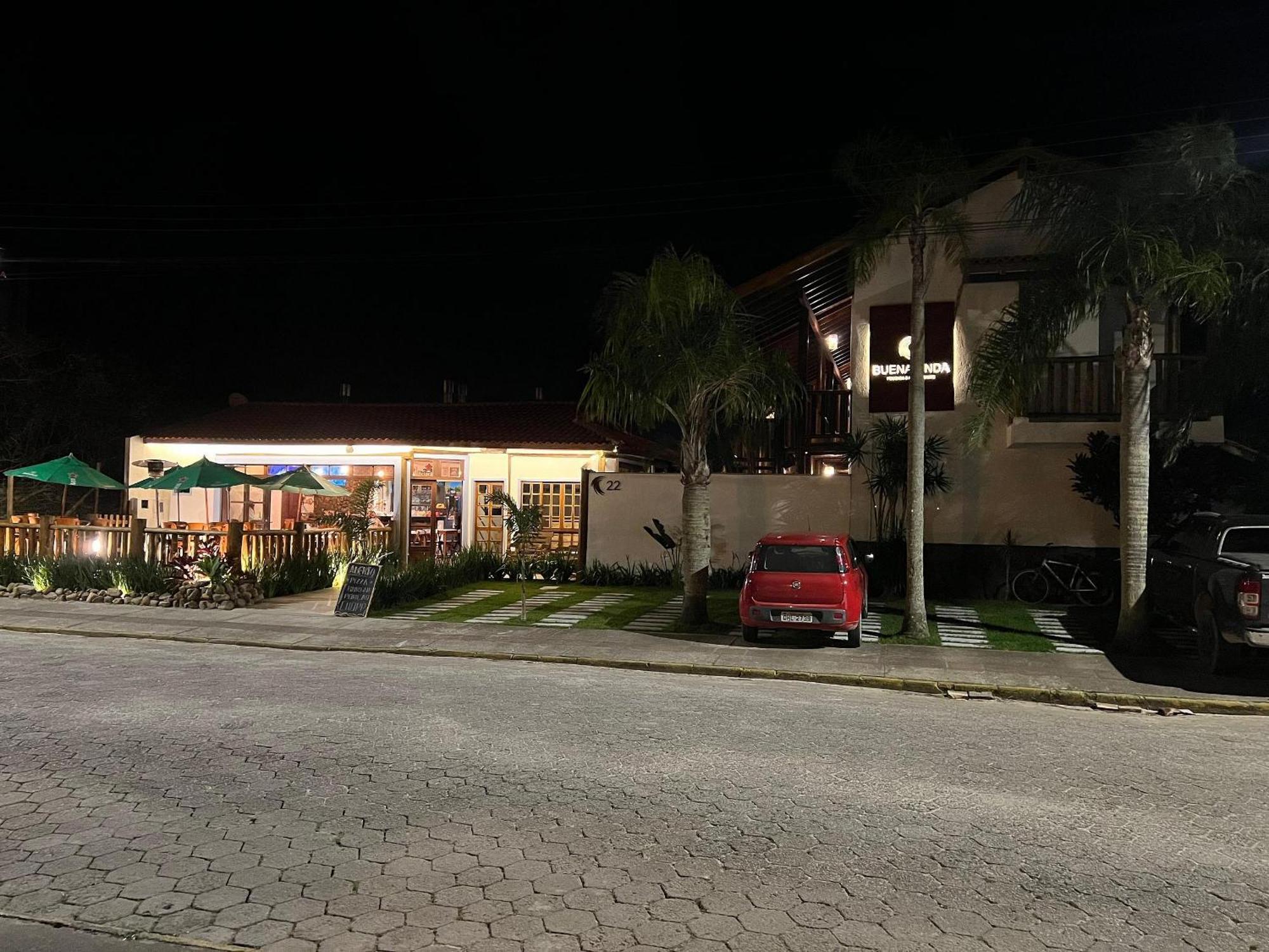 Pousada Buena Onda - Garopaba-Sc - 50M Da Praia Eksteriør billede
